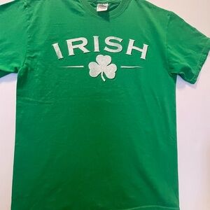 Gildan Green Irish Shamrock T-Shirt. Sz M.